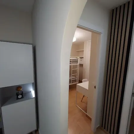 Piso De Diseno En El Centro De By Bebalmy 아파트